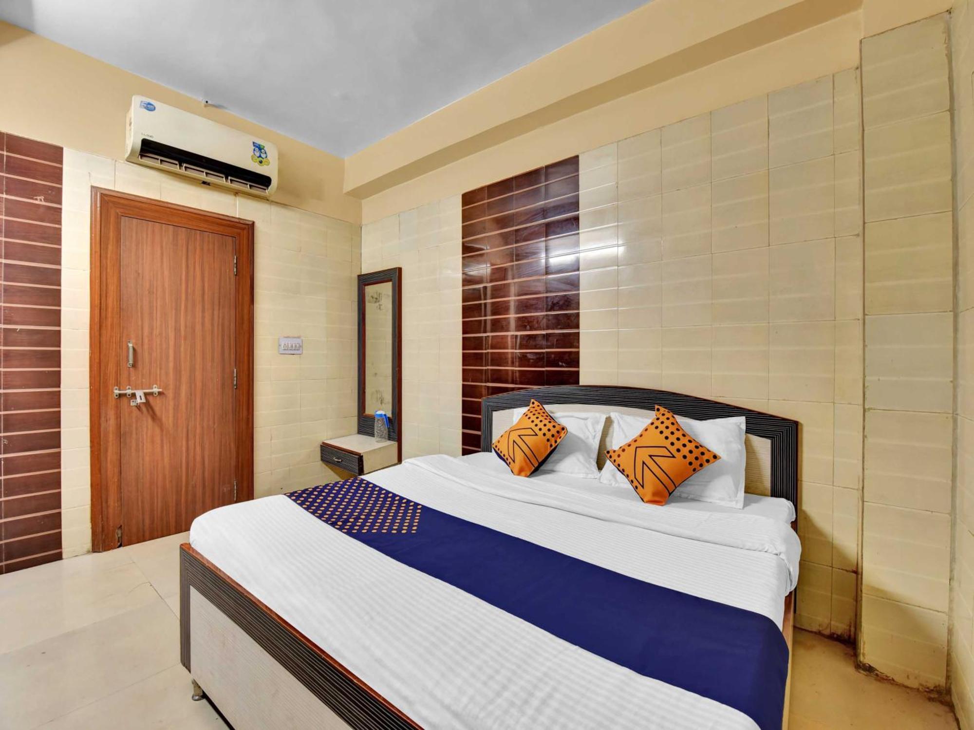 Oyo 85212 Hotel Vaibhav Ajmer Dış mekan fotoğraf