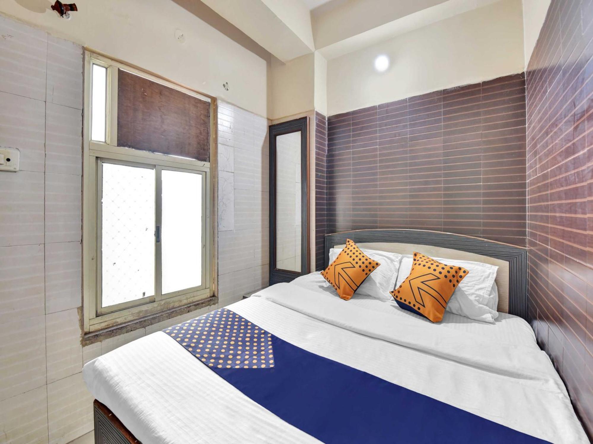 Oyo 85212 Hotel Vaibhav Ajmer Dış mekan fotoğraf