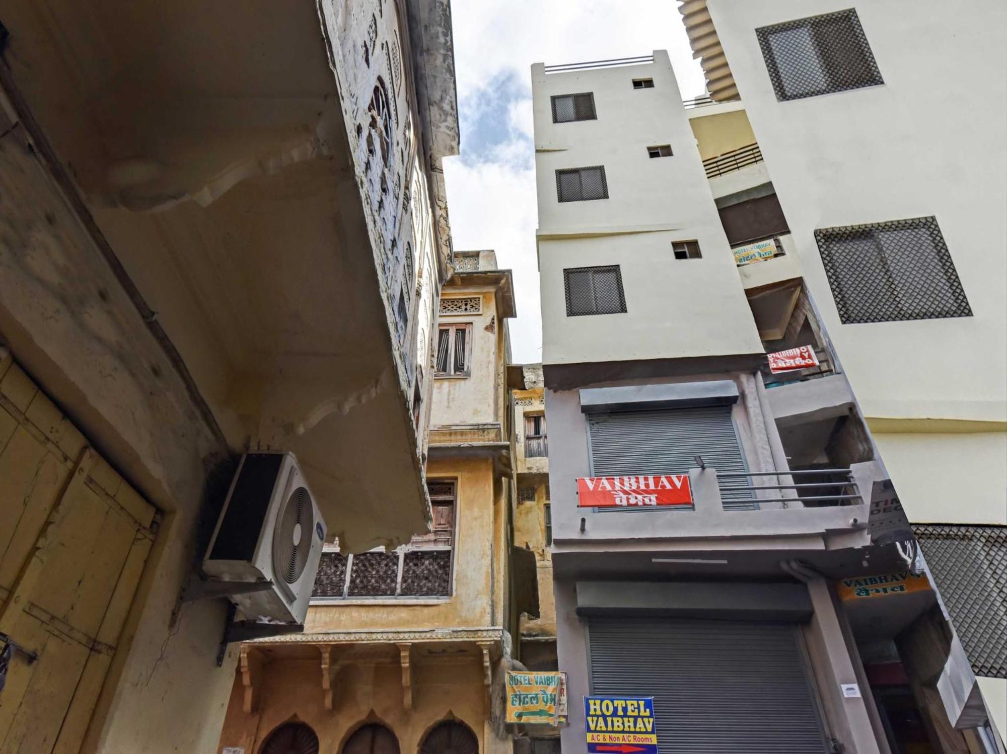 Oyo 85212 Hotel Vaibhav Ajmer Dış mekan fotoğraf