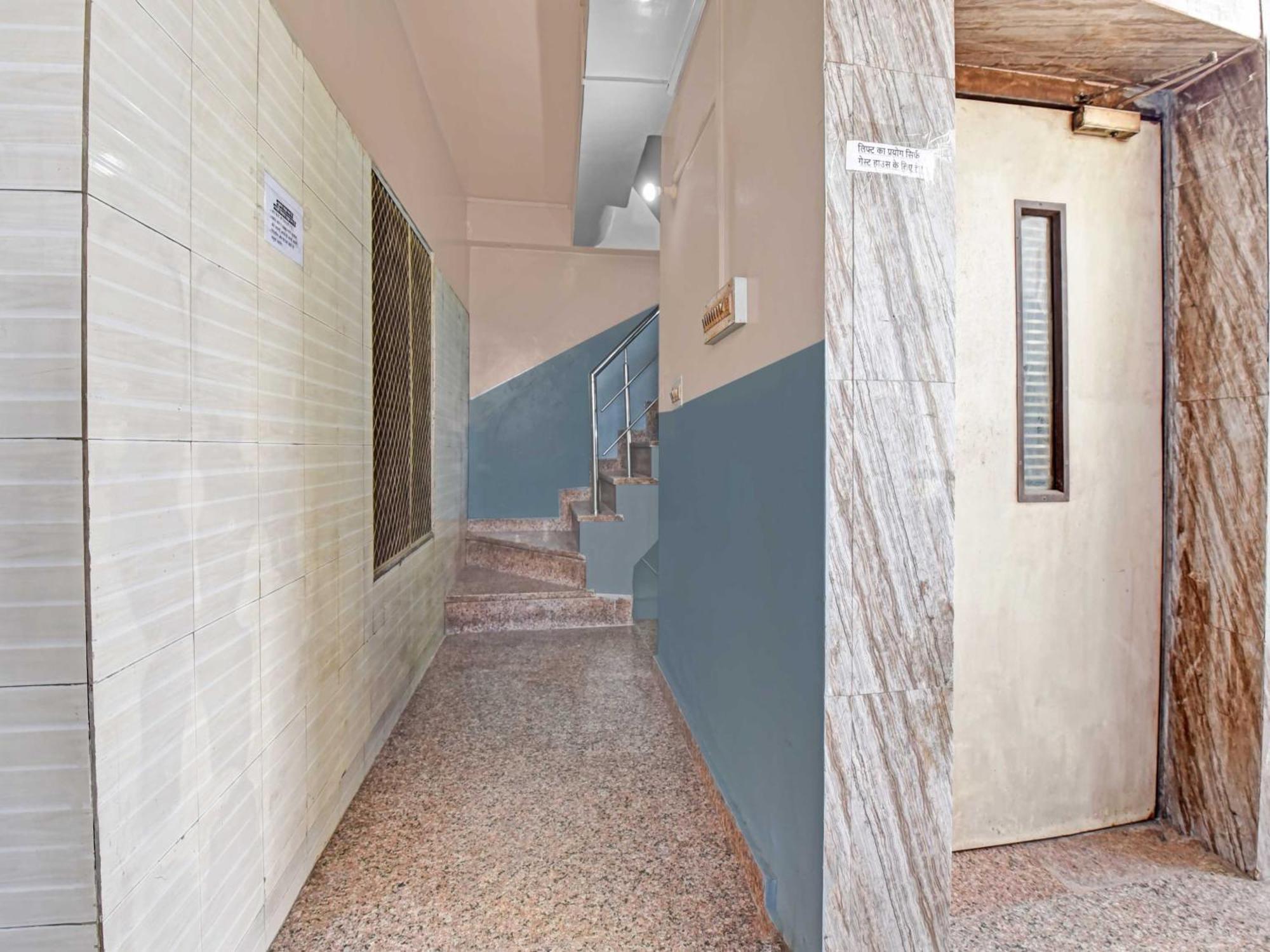 Oyo 85212 Hotel Vaibhav Ajmer Dış mekan fotoğraf