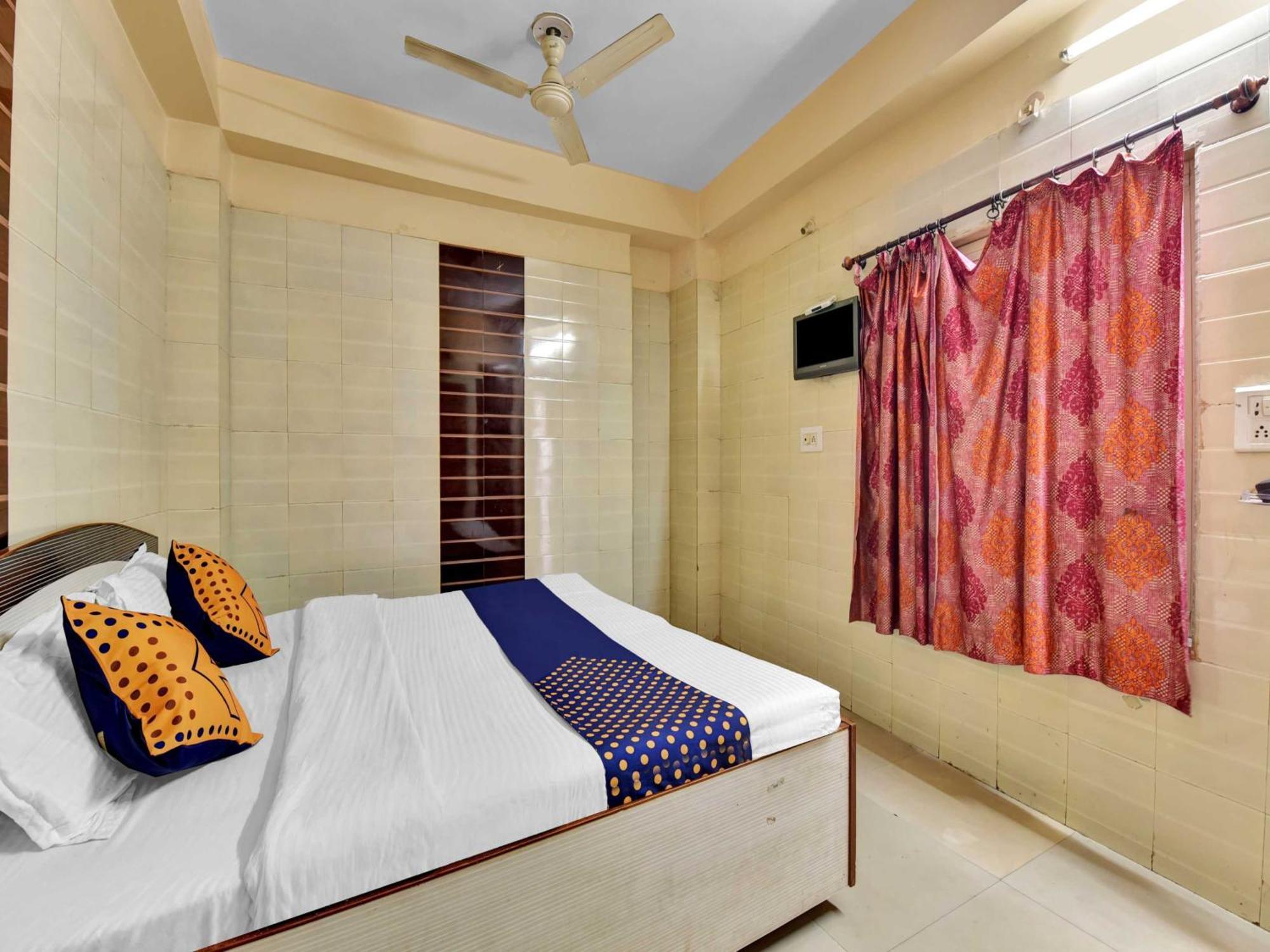 Oyo 85212 Hotel Vaibhav Ajmer Dış mekan fotoğraf